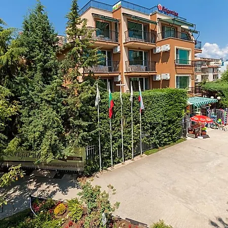 Complex Brigantina Хотел 3*